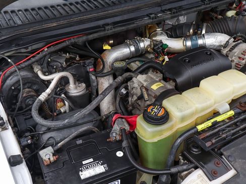 Used 2000 Ford F350 XLT image 11