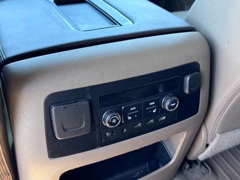 Used 2019 Chevrolet Tahoe LT AWD/4WD image 23