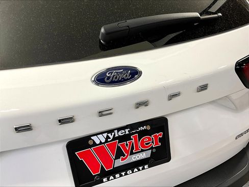 Used 2023 Ford Escape Platinum AWD/4WD image 22