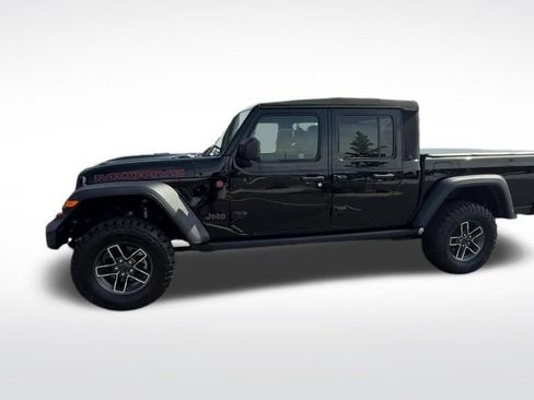 Used 2024 Jeep Gladiator Mojave w/ Technology Group AWD/4WD image 34