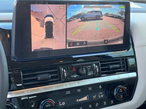 New 2026 Nissan Pathfinder SL image 23