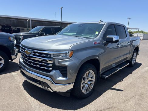 Used 2023 Chevrolet Silverado 1500 LTZ w/ Technology Package AWD/4WD image 16