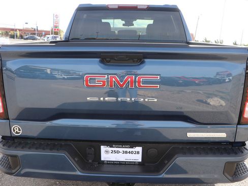 New 2026 GMC Sierra 1500 Elevation w/ LPO, Elevation Black Package image 6