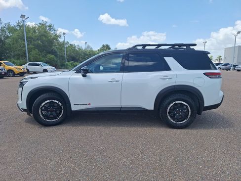 Used 2026 Nissan Pathfinder Rock Creek AWD/4WD image 4