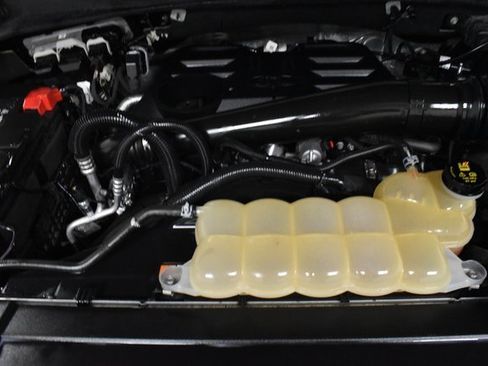 Used 2018 Ford F150 Lariat image 10