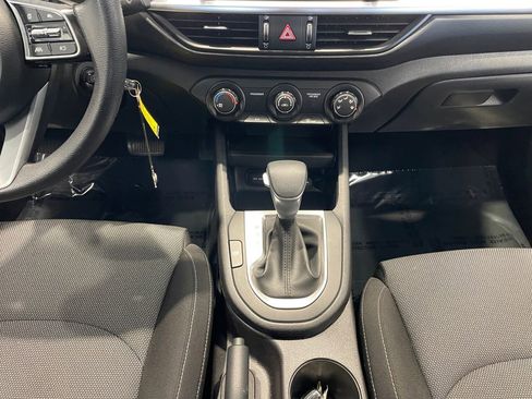Used 2023 Kia Forte LXS image 10