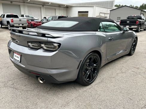 Used 2020 Chevrolet Camaro SS RWD image 7