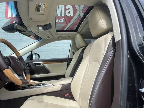 Used 2019 Lexus RX 350 AWD w/ Navigation Package image 11