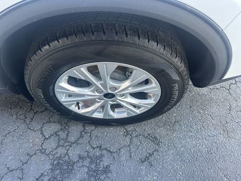 Used 2024 Ford Escape Active image 17