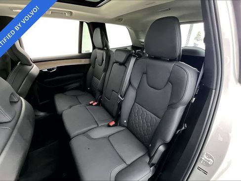 Used 2025 Volvo XC90 B6 Plus AWD/4WD image 32