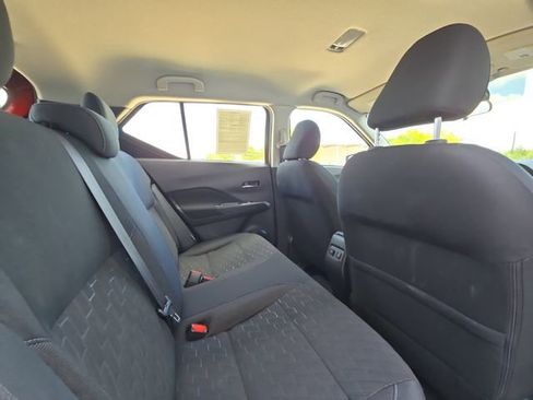 Used 2024 Nissan Kicks SV FWD image 27