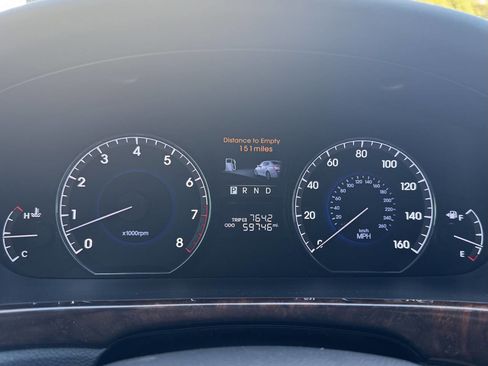 Used 2012 Hyundai Equus Signature image 11