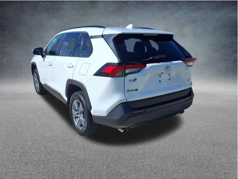 Used 2024 Toyota RAV4 XLE FWD image 6