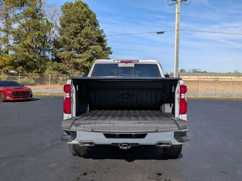 Used 2025 Chevrolet Silverado 1500 High Country w/ High Country Premium Package AWD/4WD image 30