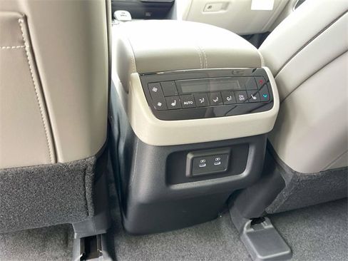 New 2026 INFINITI QX60 Luxe w/ Cargo Package image 17