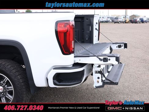 Used 2024 GMC Sierra 1500 AT4 image 42
