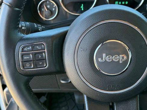 Used 2017 Jeep Wrangler Unlimited Sport w/ Connectivity Group AWD/4WD image 15