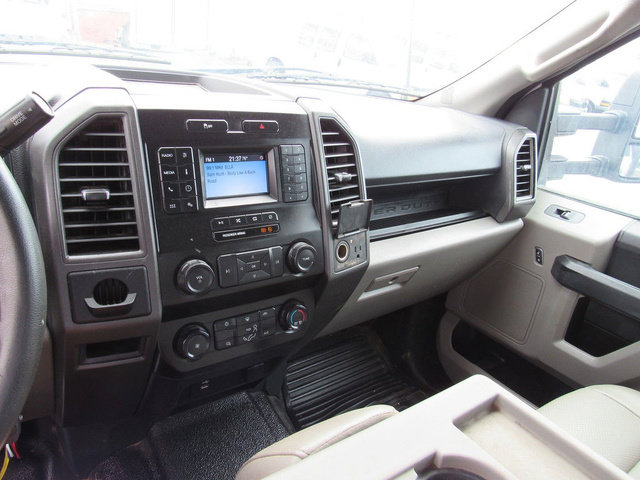 Used 2022 Ford F550 2WD Crew Cab Super Duty w/ Power Equipment Group image 37