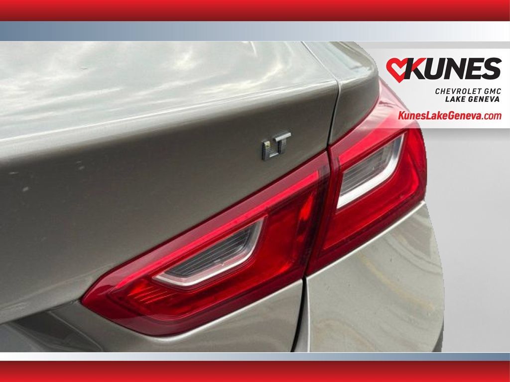 Used 2025 Chevrolet Malibu LT FWD image 8