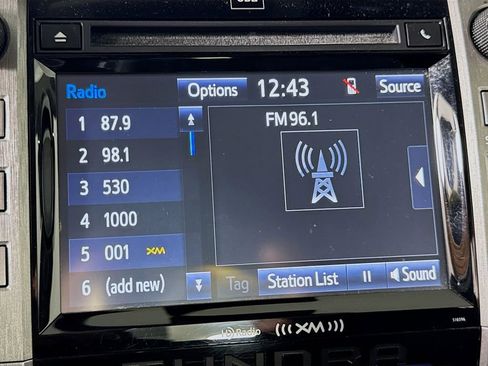 Used 2019 Toyota Tundra Platinum image 22