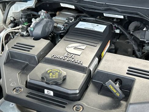 Used 2024 RAM 3500 Tradesman w/ Chrome Appearance Group AWD/4WD image 23