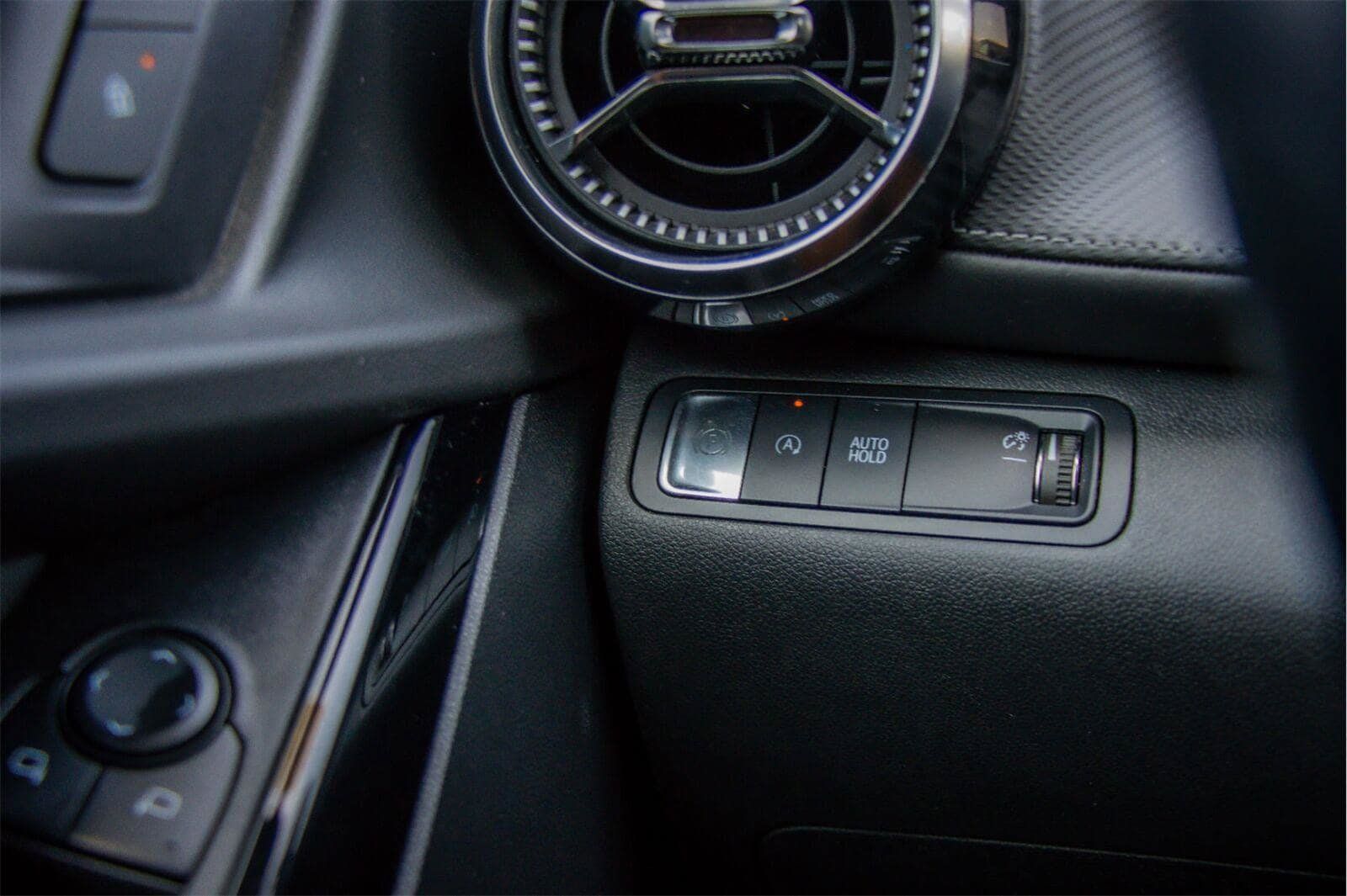 Used 2025 Chevrolet Equinox LT w/ Convenience Package II FWD image 17