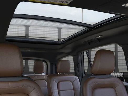New 2026 Lincoln Aviator Reserve AWD/4WD image 23