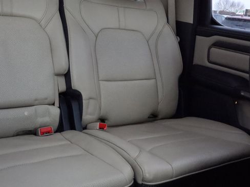 Used 2020 RAM 1500 Limited image 12