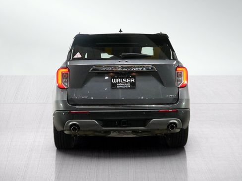 Used 2021 Ford Explorer Limited w/ Equipment Group 301A AWD/4WD image 5