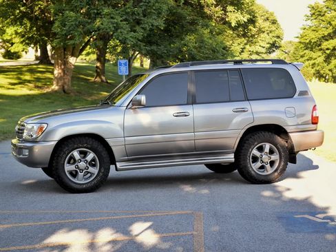 Used 2007 Toyota Land Cruiser AWD/4WD image 12
