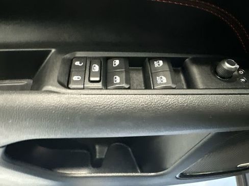 Used 2022 Jeep Compass Trailhawk w/ Trailhawk Elite Group image 29