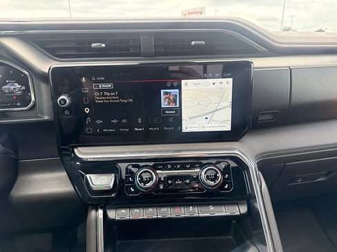 Used 2026 GMC Sierra 1500 Denali w/ LPO, Black Badging Package AWD/4WD image 13