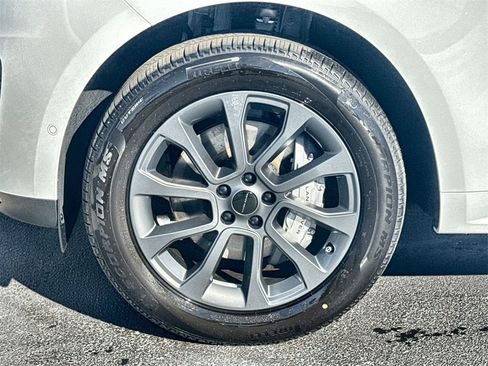 Used 2025 Land Rover Range Rover Sport Dynamic SE image 10