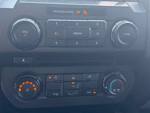 Used 2018 Ford F150 XL w/ Equipment Group 101A Mid AWD/4WD image 24