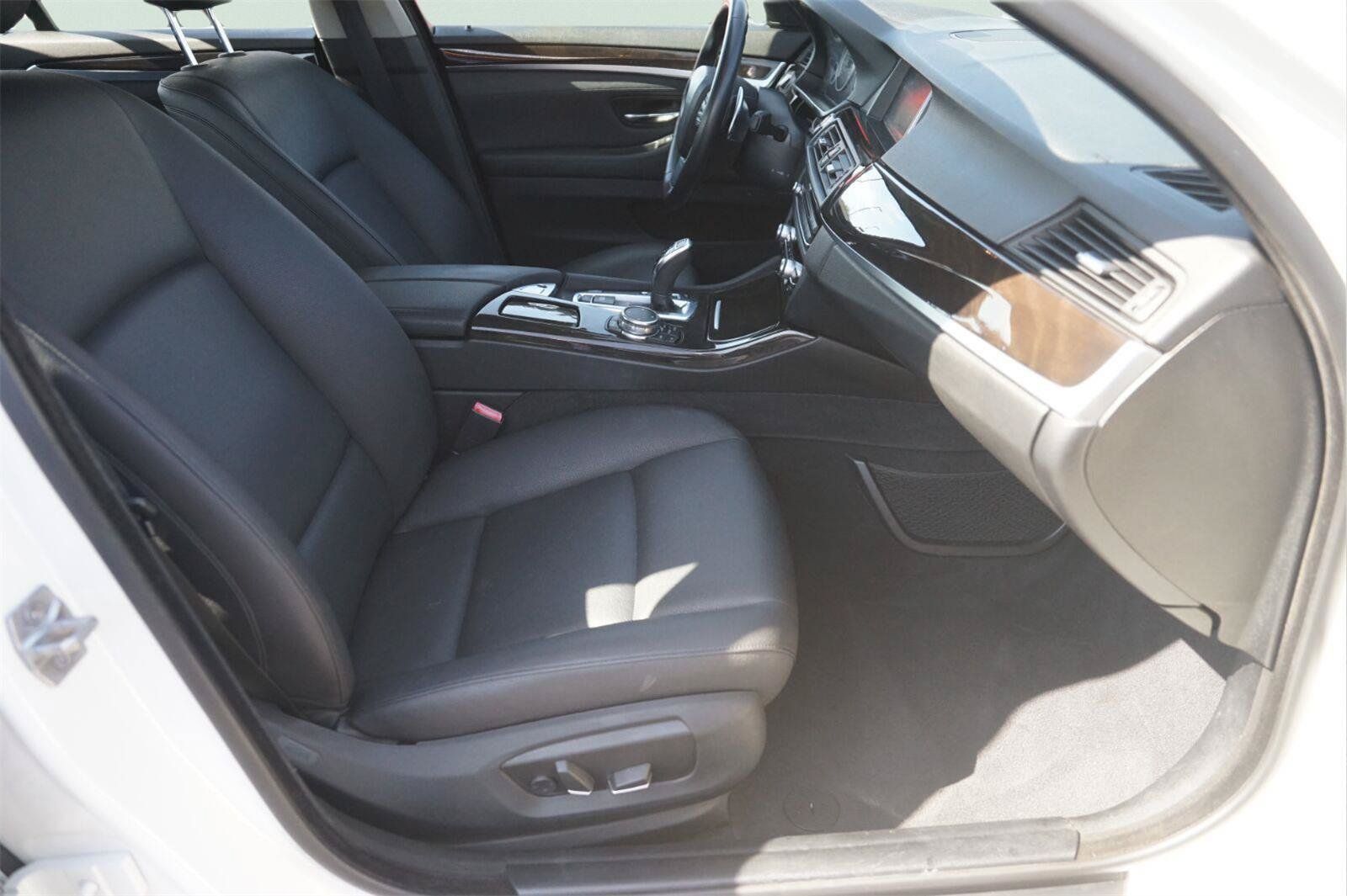 Used 2016 BMW 528i Sedan RWD image 19