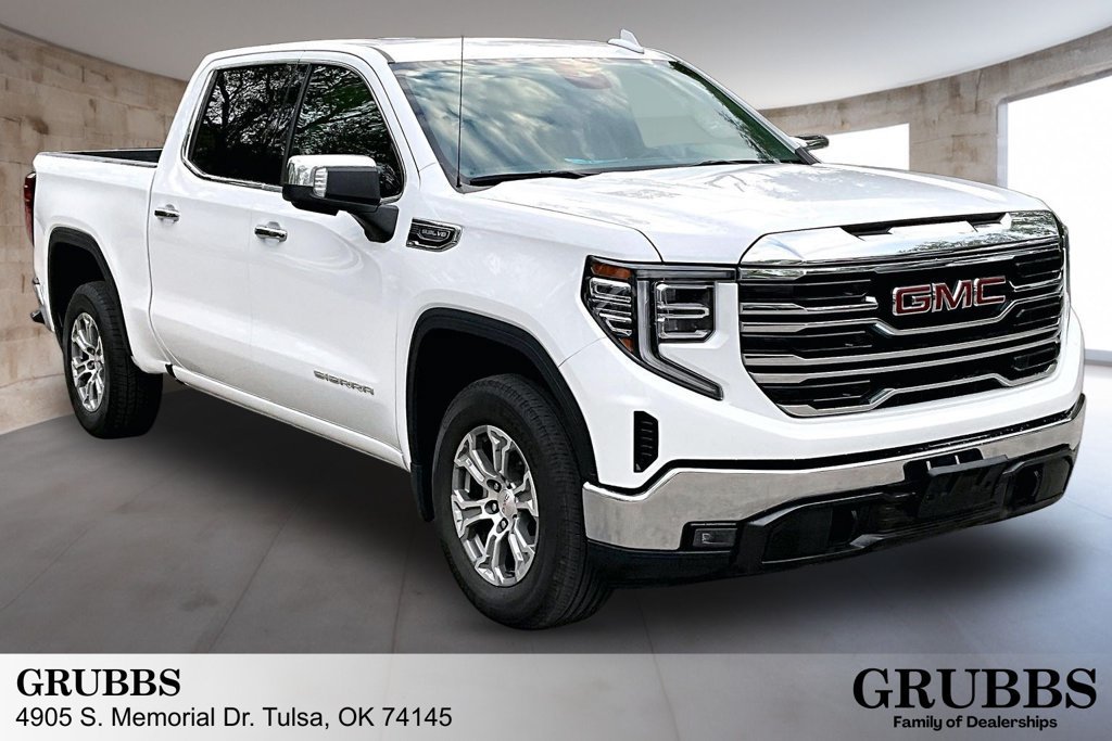 Used 2025 GMC Sierra 1500 SLT RWD image 1