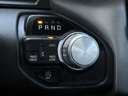 Used 2024 RAM 1500 Laramie AWD/4WD image 18