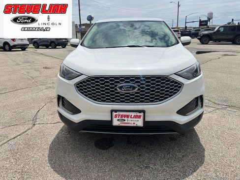 Used 2024 Ford Edge SEL w/ Convenience Package AWD/4WD image 3