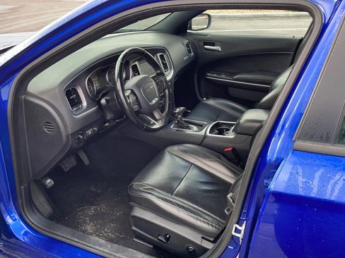 Used 2020 Dodge Charger SXT w/ Leather Interior Group image 12