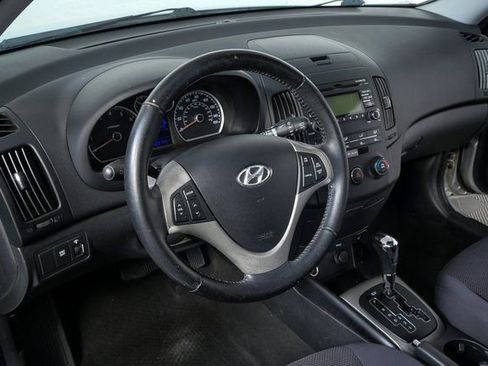 Used 2010 Hyundai Elantra SE image 4