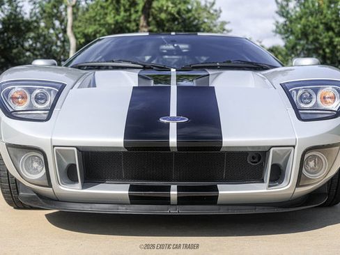 Used 2005 Ford GT RWD image 54