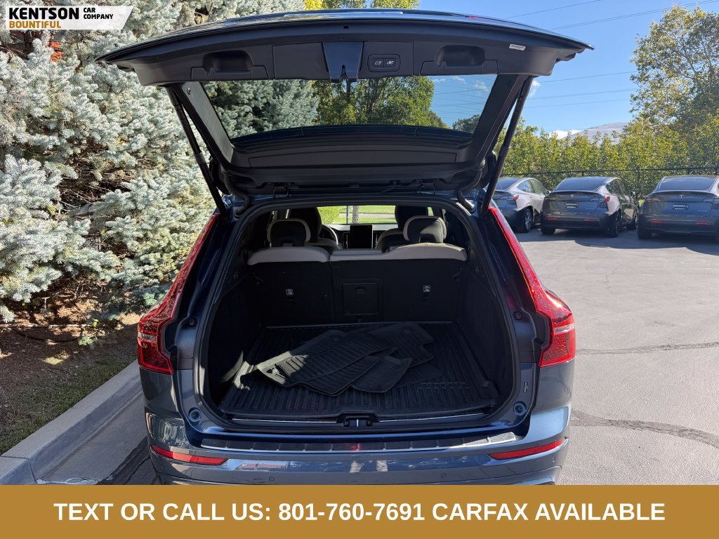 Used 2026 Volvo XC60 B5 Plus AWD/4WD image 32