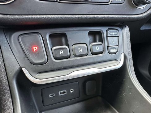 Used 2020 GMC Terrain SLE w/ Driver Convenience Package AWD/4WD image 21