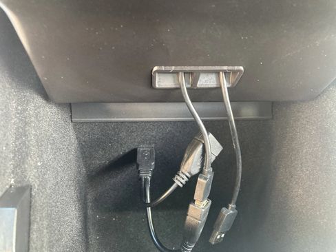Used 2018 Tesla Model 3 Long Range AWD/4WD image 32