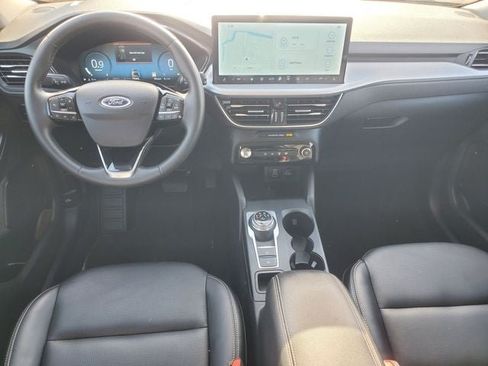 Used 2025 Ford Escape Platinum AWD/4WD image 19