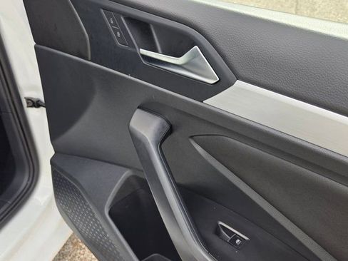 Used 2025 Volkswagen Jetta Sport FWD image 28