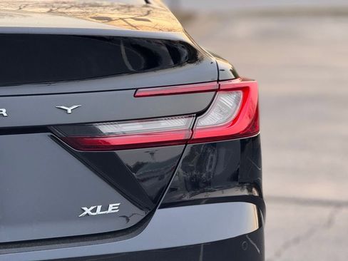 Used 2025 Toyota Camry XLE w/ Premium Plus Package image 12