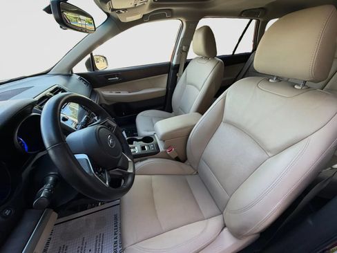 Used 2018 Subaru Outback 2.5i Limited AWD/4WD image 13