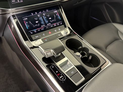 Used 2020 Audi Q8 Premium Plus w/ Premium Plus Package AWD/4WD image 14