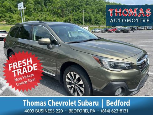 Used 2018 Subaru Outback 2.5i Touring AWD/4WD image 1